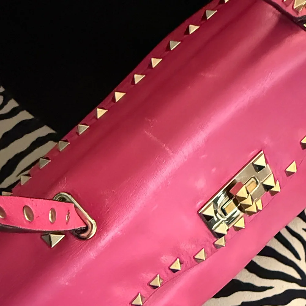 Valentino Garavani Gold & Pink Studded Handbag with Removable Crossbody Strap - Picture 7 of 16